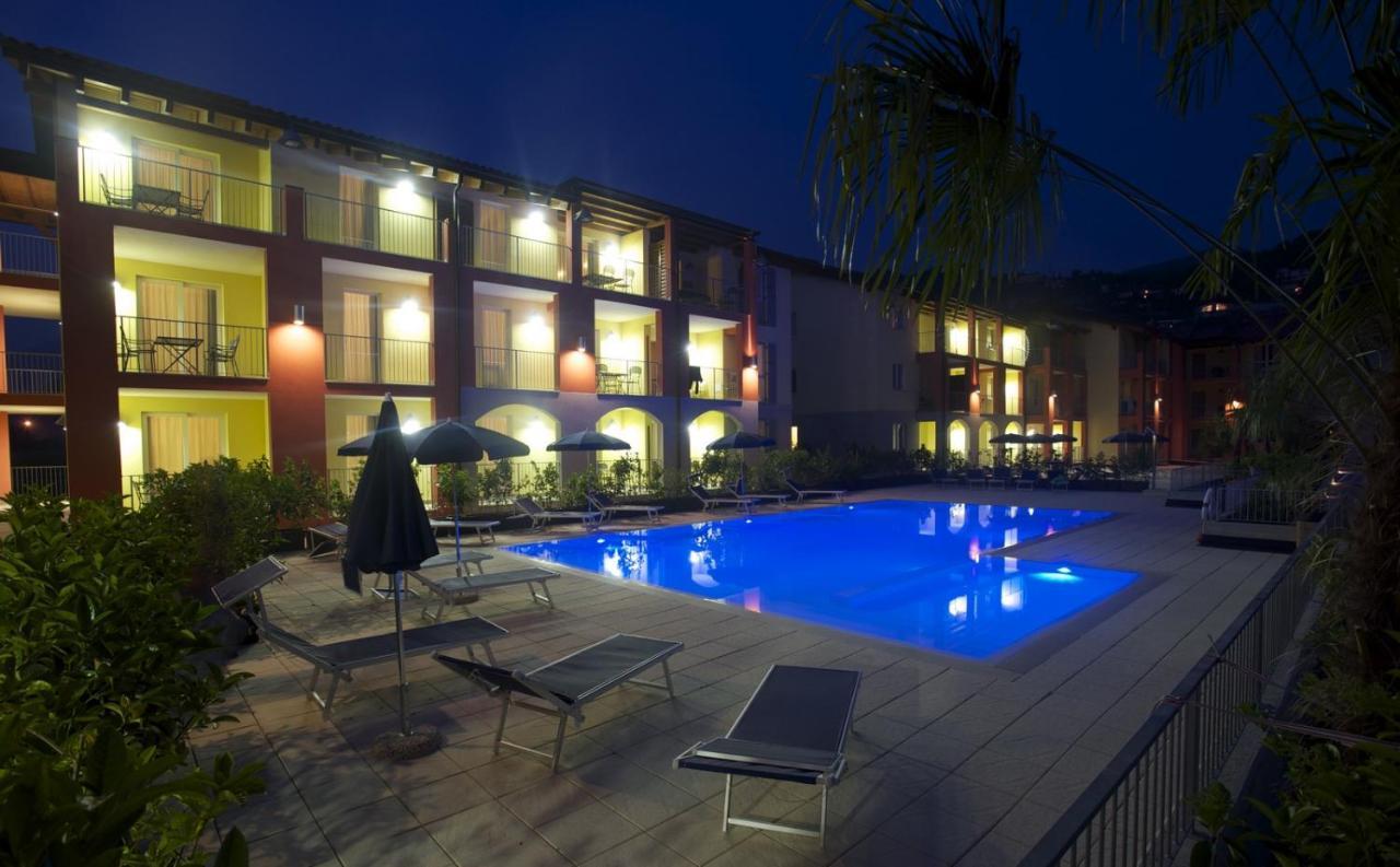 Residence Maroadi Torbole Sul Garda Bagian luar foto