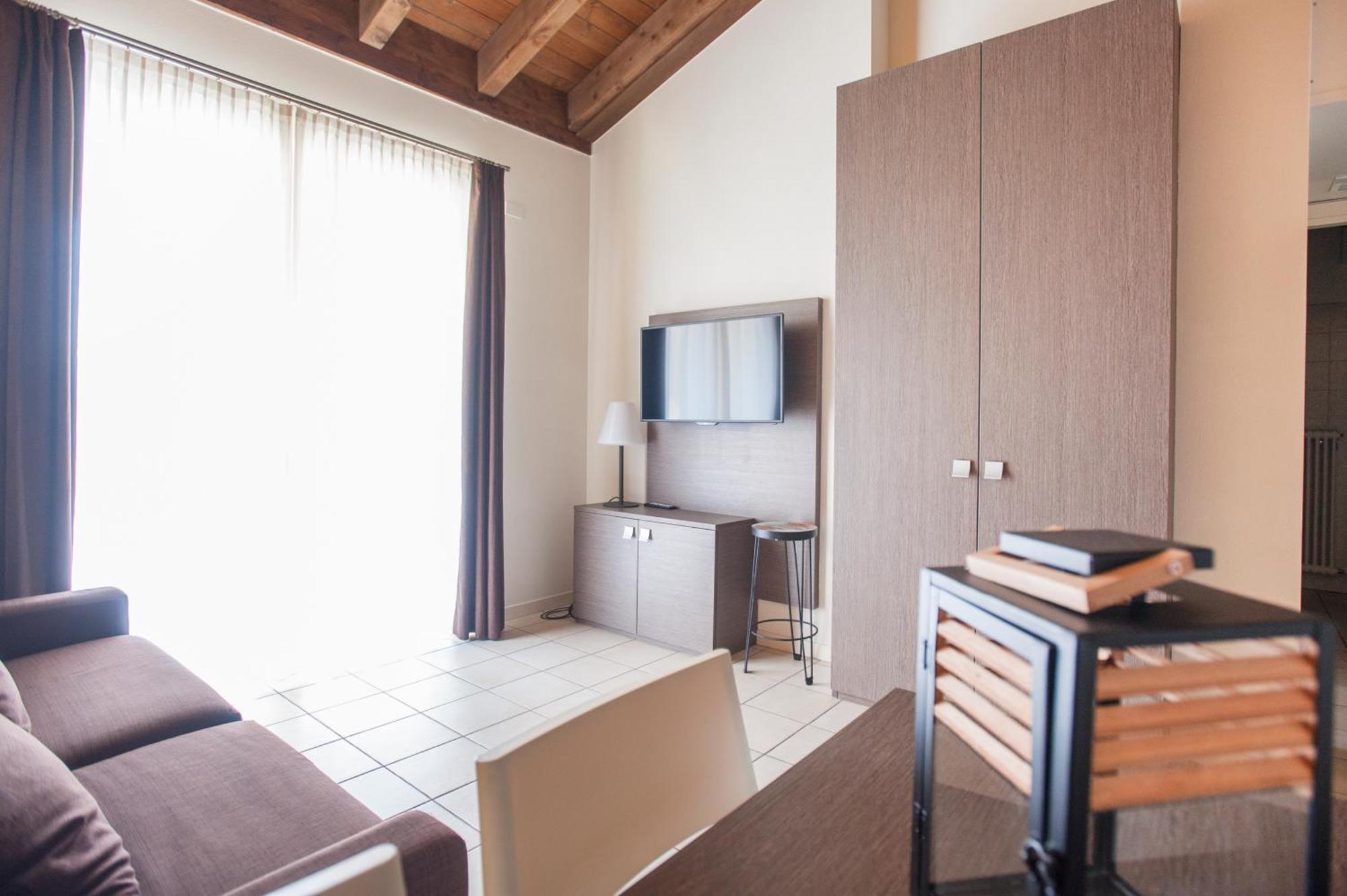 Residence Maroadi Torbole Sul Garda Bagian luar foto