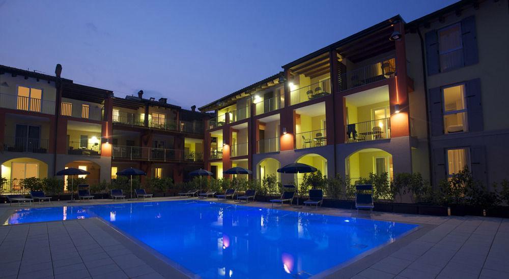 Residence Maroadi Torbole Sul Garda Bagian luar foto