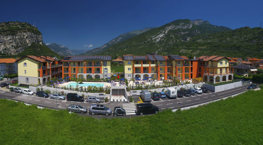 Residence Maroadi Torbole Sul Garda Bagian luar foto